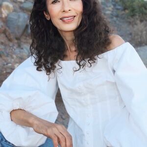 Elegant White Off-Shoulder Women's Cotton Top